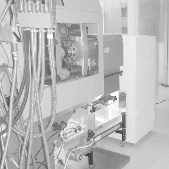 Laminar flow box: flexible & low-maintenance | Petek Reinraumtechnik ...